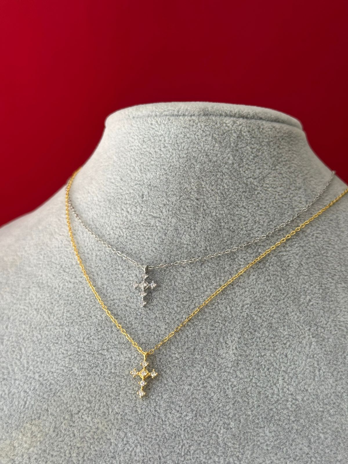 Gargantilla cruz mini